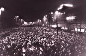 70,000 in the streets of Leipzig 1989